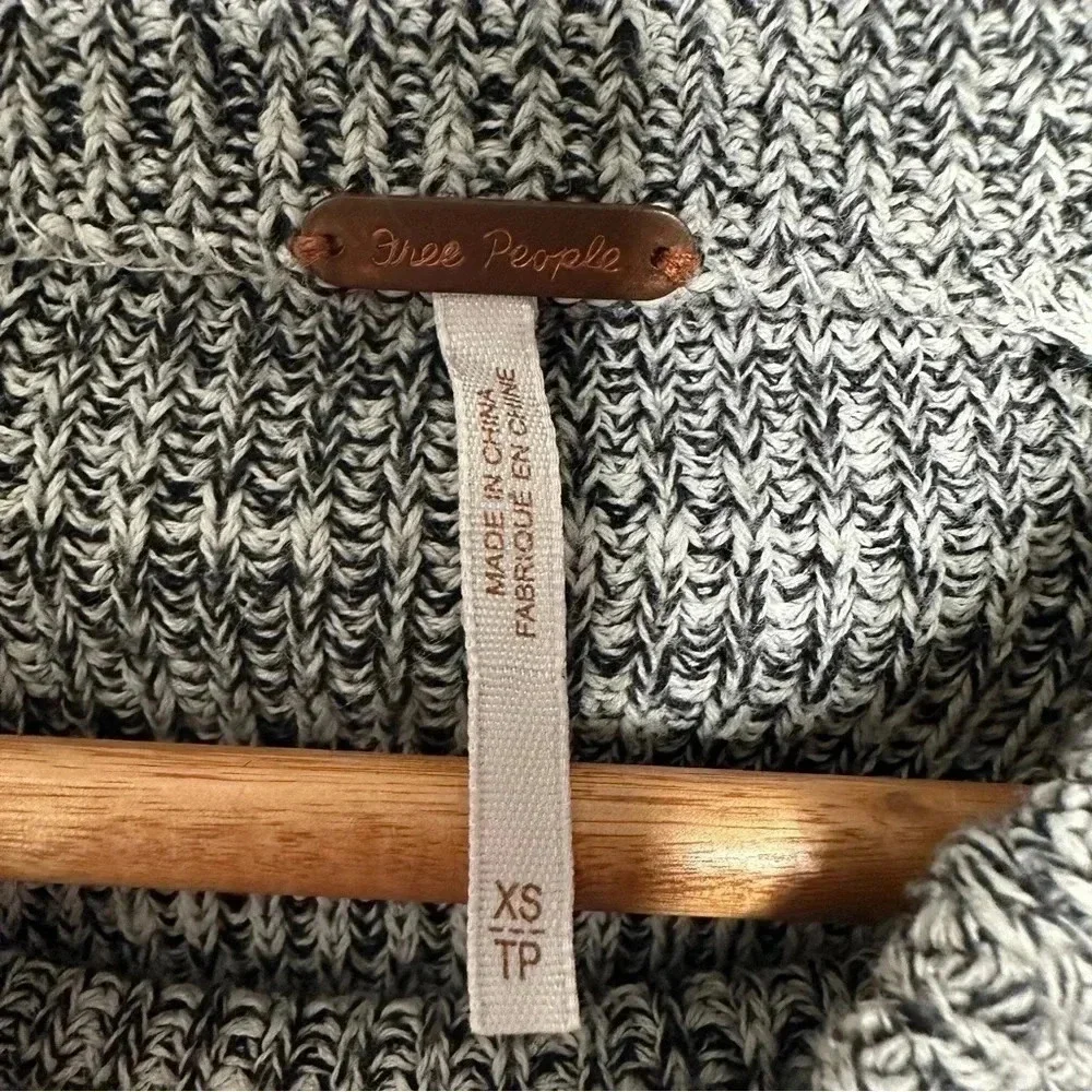 Free People Too Good Pullover Sweater Size XS - Picture 5 of 10